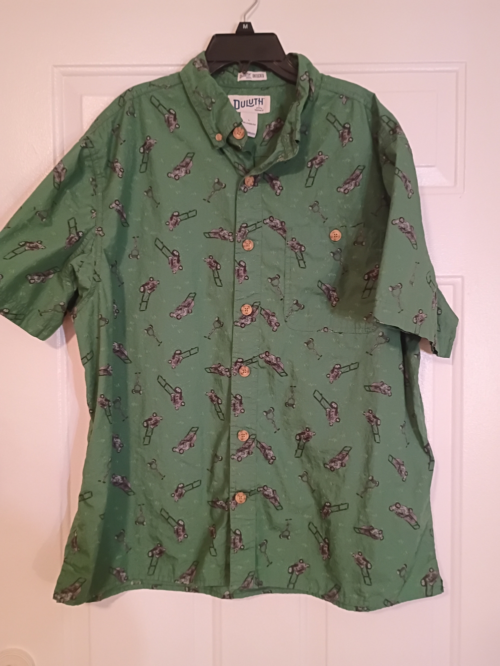 Duluth Trading Co Green Short-Sleeve Button-Down Shirt with Novelty Print